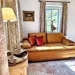 Lippingergut - Geliebte Des Kaisers Apartment *